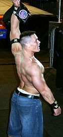 John Cena, który zmierzył się z The Big Show.