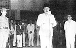 Soekarno verklaart Indonesië onafhankelijk.