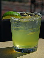 Une Margarita (7 parts de tequila, 4 parts de Triple Sec, 3 parts de jus de citron vert)