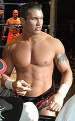 Randy Orton, yang berhadapan dengan The Undertaker.