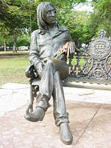 Staty i John Lennon-parken, Havanna, Kuba  