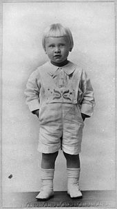 Leslie Lynch King, Jr. (senare känd som Gerald R. Ford) 1916.  