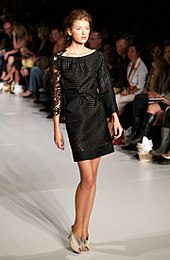 Nataliya Gotsiy model voor Cynthia Rowley, lente 2007 New York Fashion Week