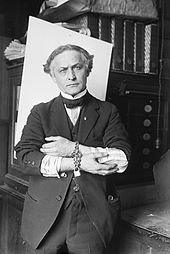 Houdini esposado, 1918  