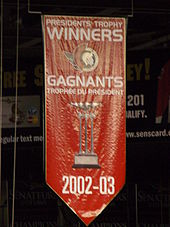 Ottawa Senators Presidents' Trophy Banner kaudelta 2002-03  