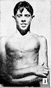 Op 14-jarige leeftijd zwom hij de snelste tijd, vanuit het niets, in de handicapwedstrijd "Swim through Bassendean", 27 januari 1945.  