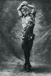 Nijinsky in het rozenblaadjes kostuum