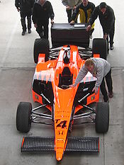 Vitor Meira's Dallara 2006 förbereder sig för träning  