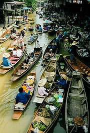 Piața plutitoare Damnoen Saduak  