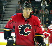 René Bourque fue adquirido por las Llamas en un intercambio con los Blackhawks en 2008.  
