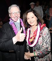 Ebert avec Nancy Kwan en octobre 2010