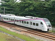 KLIA Ekspresin liikennöimä Desiro ET 425 M Electric Multiple Unit -juna.