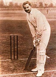 Ranji (Ranjitsinhji Vibhaji, Maharaja Jam Sahib di Nawanagar) è stato il primo grande giocatore indiano. Giocò per l'Inghilterra 1896-1902, e fu un ufficiale dell'esercito britannico nella prima guerra mondiale.