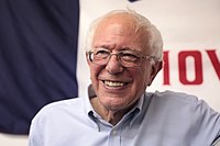 Sanders in Des Moines, Iowa bij de opening van een campagnekantoor, juli 2019  