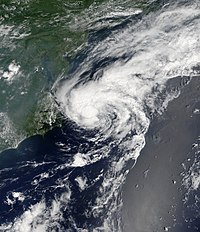 Tropische Storm Beryl ten oosten van North Carolina.