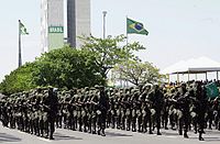 Una parata dell'esercito che segna il giorno dell'indipendenza del Brasile il 7 settembre.