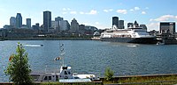 Downtown gebied gezien vanaf de overkant van de Saint Lawrence rivier
