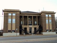 Coosa County Courthouse ligger i Rockford, som är Coosa Countys huvudort.  