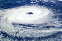 De bemanning van het internationale ruimtestation heeft de cycloon gefotografeerd die aan land kwam in de zuidelijke Braziliaanse staat Santa Catarina.