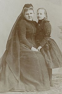 Emma y Wilhelmina de luto (1890).