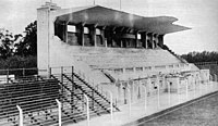 Vue des stalles officielles du stade de gymnastique, années 40.