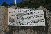 Πινακίδα στο Escort Rock