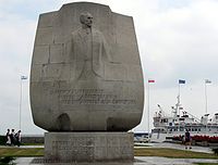 Monument de Conrad en forme d'ancre, Gdynia, sur la côte polonaise de la mer Baltique.