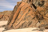 Outcrop van verweerde Lewisiaanse gneis, 5 km NW van Loch Inver