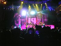 Linkin Park em um concerto em 2006