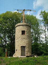 El telégrafo óptico de Claude Chappe en el Litermont, cerca de Nalbach, Alemania  