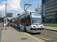 En PESA 120N-lätt spårvagn i Warszawa