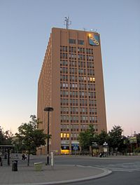 O "Edifício Tureberg" é a sede do governo local do Município de Sollentuna