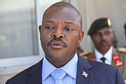 Burundis præsident Pierre Nkurunziza dør i embedet efter et hjerteanfald den 8. juni, 55 år gammel  