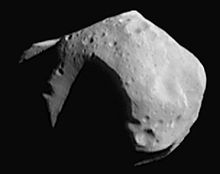 Een foto van planetoïde (253) Mathilde genomen door NEAR