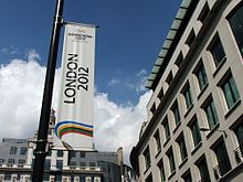 Een Londen 2012 Olympische spandoek bij The Monument in Londen.  