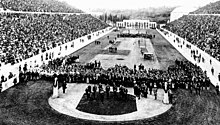 A cerimônia de abertura no Estádio Panathinaiko
