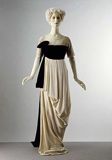Suknia wieczorowa, wiosna 1913, Lucile (1863-1935) V&A Museum