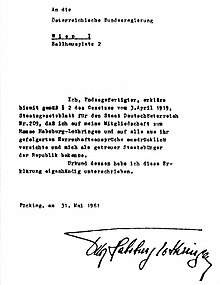 "To the Austrian ­Federal Government ­/ Vienna I / Ballhausplatz ­2" - waiver of 31 May 1961, signed Otto Habsburg Lothringen (without the official hyphen between the parts of the name Habsburg and Lothringen).