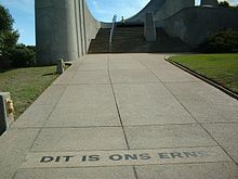 Il sentiero che porta al monumento.