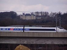 TGV Atlantique before entering the tunnel of Villejust