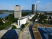 Bundesviertel in Bonn: Roof of the World Conference Center Bonn (front right), Altes Abgeordnetenhochhaus and Schürmann-Bau (middle), Langer Eugen (left) and Posttower - on the horizon the Siebengebirge (2015)