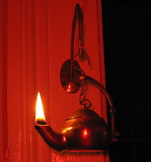 Copper oil lamp (19th century)