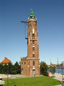 Fyrtårne, som f.eks. dette fyrtårn i Bremerhaven, kan bruges som reference.