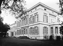 The Palais Schaumburg was the official residence of the Federal Chancellor (photo from 1950).