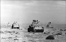 Italian M13/40 tanks in North Africa, approx. 70 km south of Tobruk, May 1941.