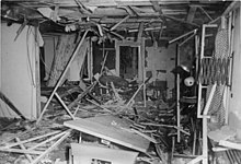 Hitlerova konferenční místnost poté, co se ho někteří z jeho vlastních vojáků pokusili zabít.