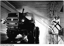 Fixed washing plant for agricultural machinery (1982)