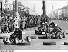 Corridas de kart nas ruas de Berlim Oriental em 1963
