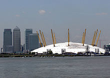 Millennium Dome, set fra Themsen.