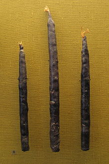 Le più antiche candele di cera d'api sopravvissute a nord delle Alpi dal cimitero di Oberflacht, in Germania (6°/7° secolo d.C.)